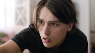 Freyja Benjamin sexy, Ayeshah Rose, Gigi Edgley nude - Everything in Between (2022) Hot and Sex Scenes