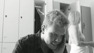 Margret Gilgenreiner nackt - Neu Geboren (2021)