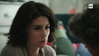 Anna Valle hot, Fotini Peluso sexy, Sofia Iacuitto, Chiara Pia Aurora - La compagnia del cigno s02 (2021)