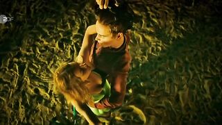 Milena Tscharntke nackt - Tod von Freunden (2021) Sex Scene on the Yacht